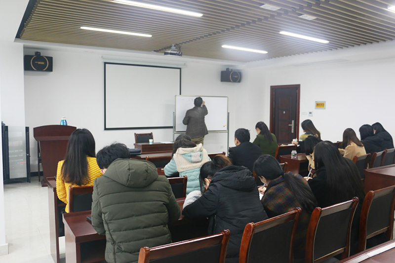 华龙职业培训内部员工心态与沟通培训